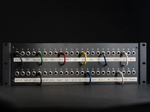 Patch bay