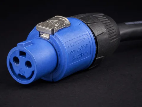powerCON NAC3FCA