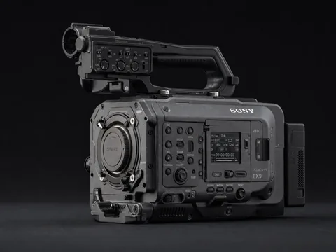 FX9